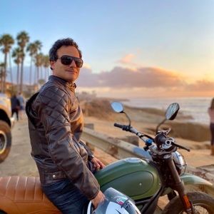 Meet your Posher, Gustavo